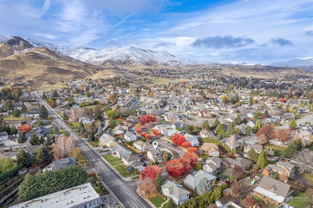 drone / aerial view with a mountain view