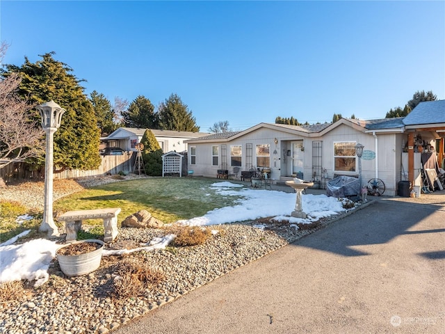 view of front of home with a front yard