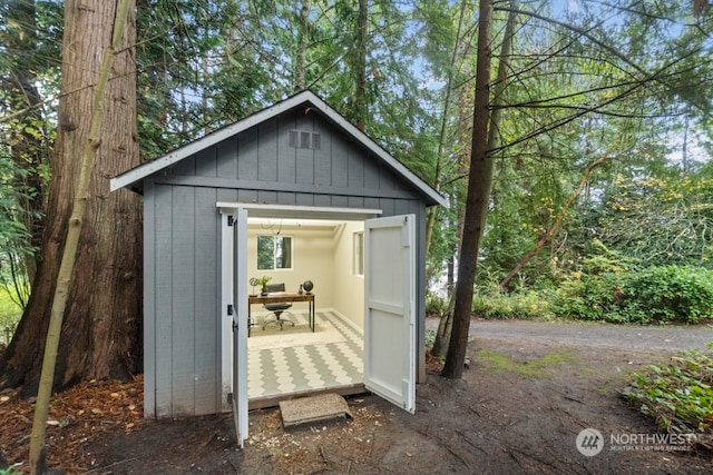 view of outbuilding