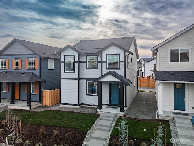 view of front of house featuring a front yard