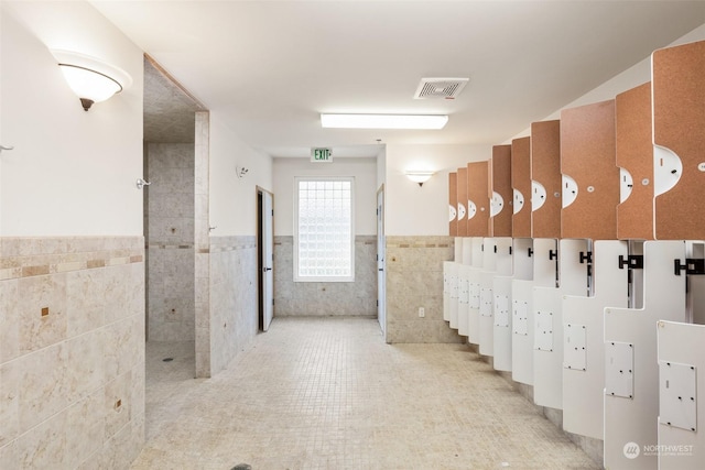 2606 Peach Ct Unit B, Port Angeles, WA 98363 - view of home's community with tile walls and a wainscoted wall