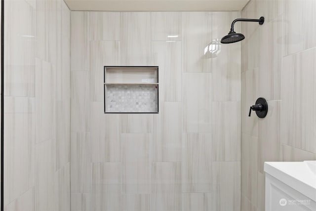 603 Military St, Walla Walla, WA 99362 - bathroom featuring tiled shower