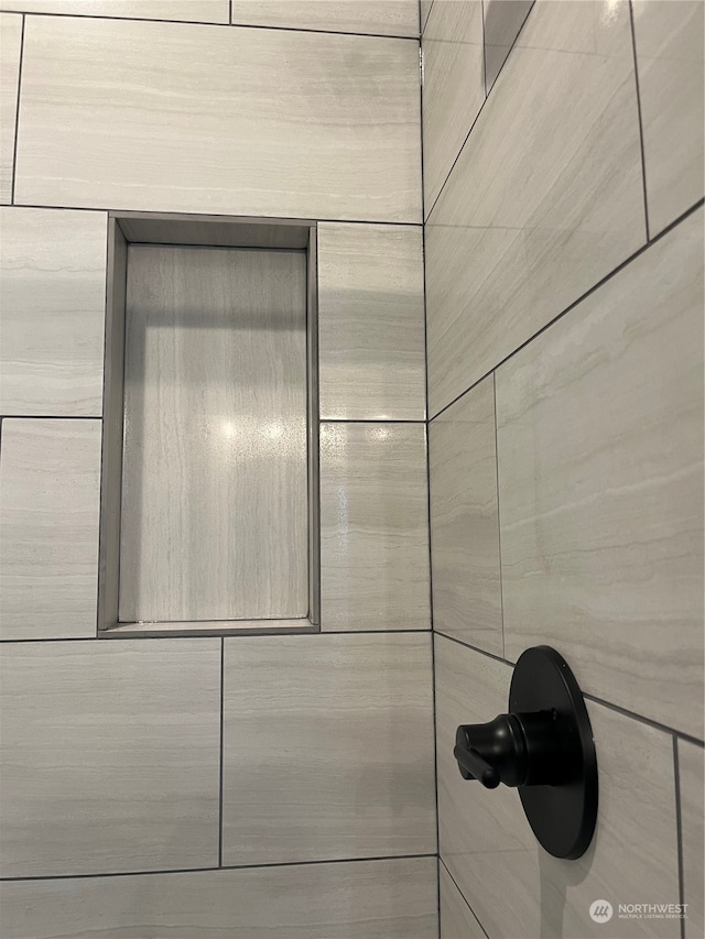 room details featuring walk in shower