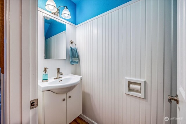 bathroom with vanity