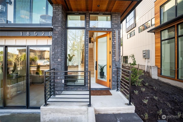 doorway to property featuring a porch