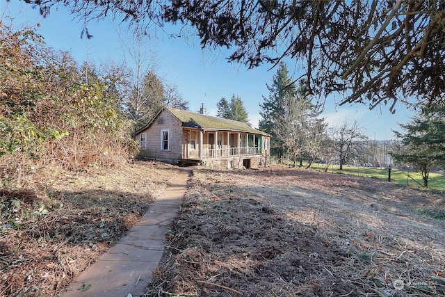 view of front of house featuring covered porch