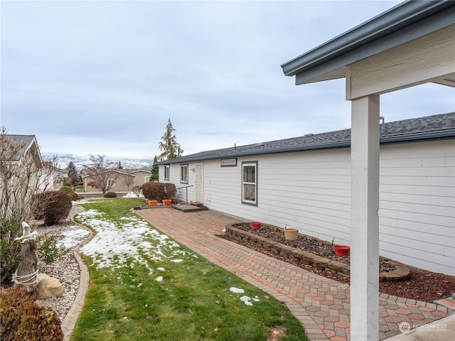 view of yard with a patio area