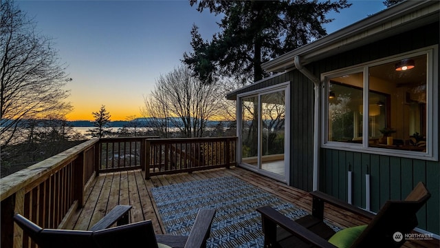 view of deck at dusk