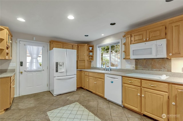 8320 E Grapeview Loop Rd, Allyn, WA 98524 - photo 19