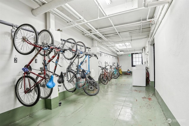 garage featuring washer / dryer