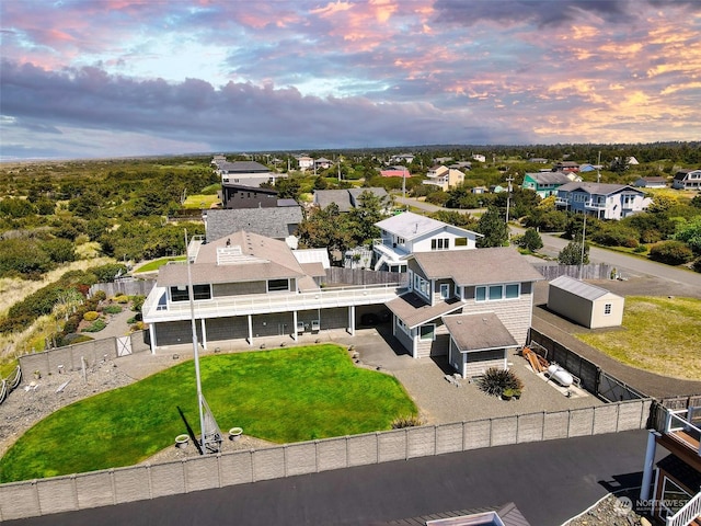 view of aerial view at dusk