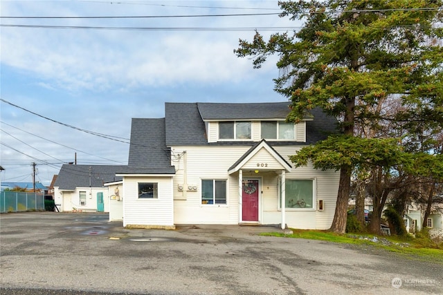 view of front of home