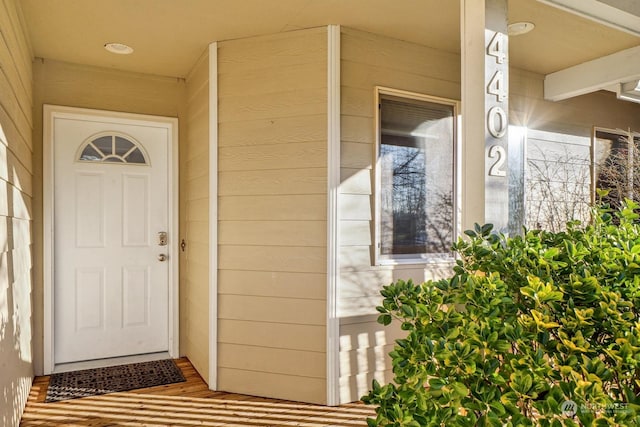 view of property entrance