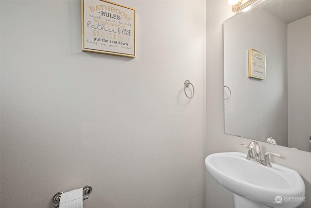 bathroom with sink