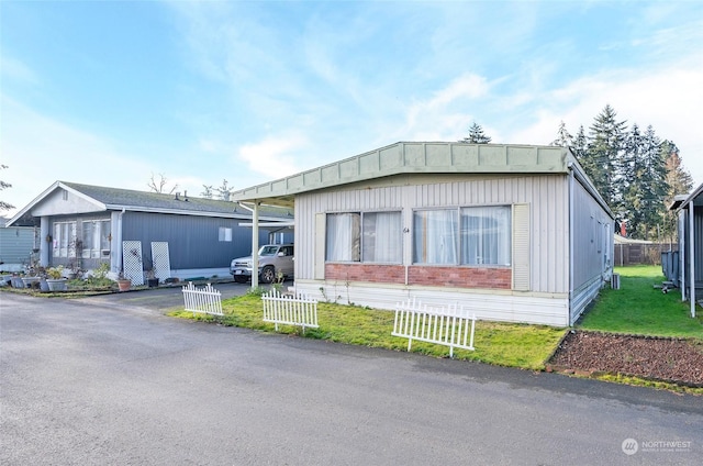 view of manufactured / mobile home