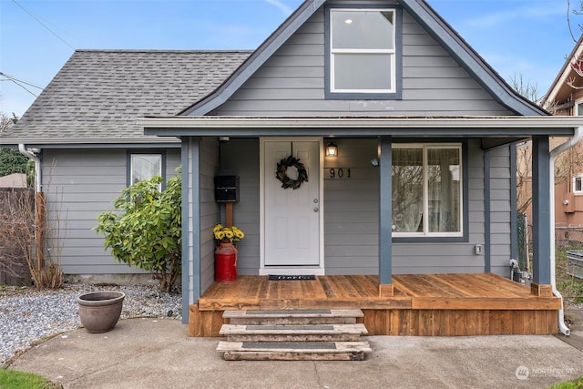 view of front of property with a porch