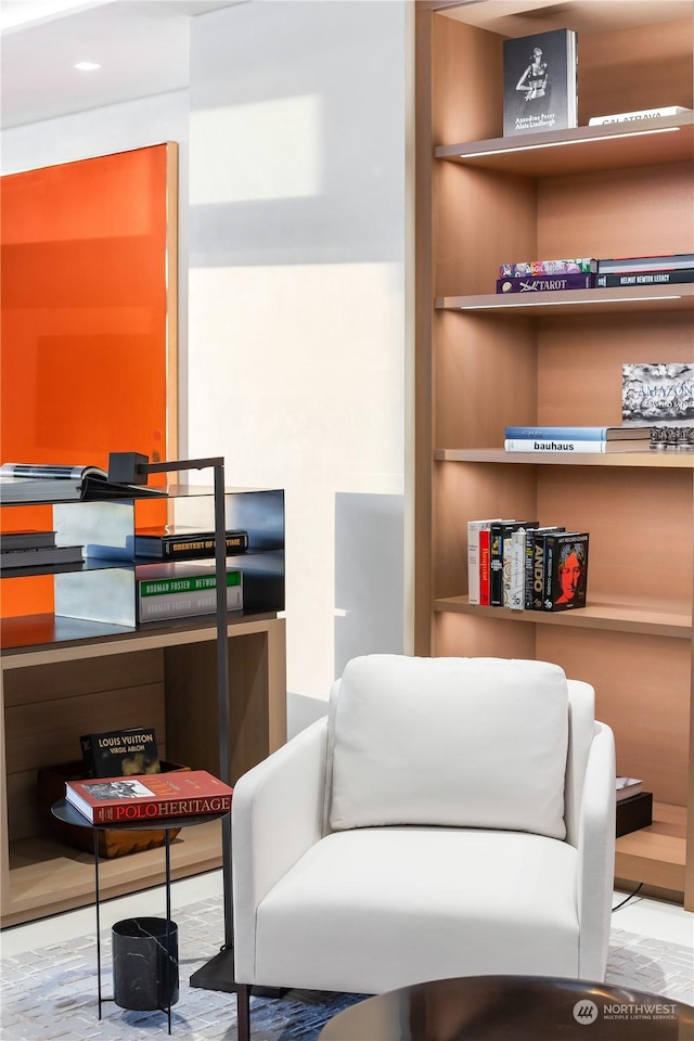 5505 Lake Washington Blvd NE Unit 1-D, Kirkland, WA 98033 - living area featuring built in shelves