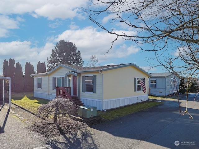 view of manufactured / mobile home