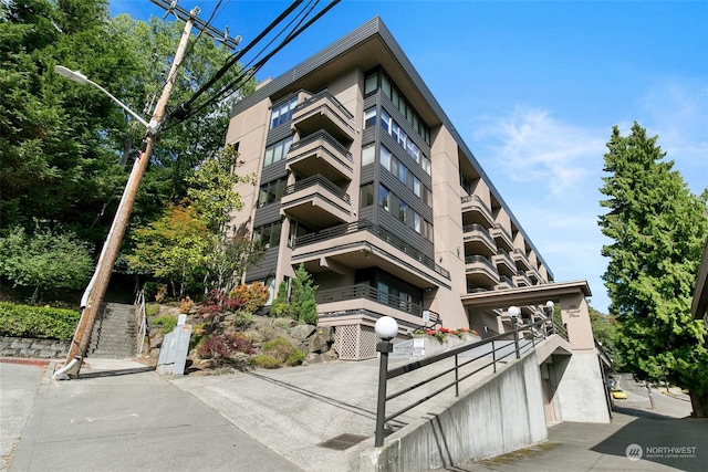 700 Crockett St Unit 303, Seattle, WA 98109 - photo 34