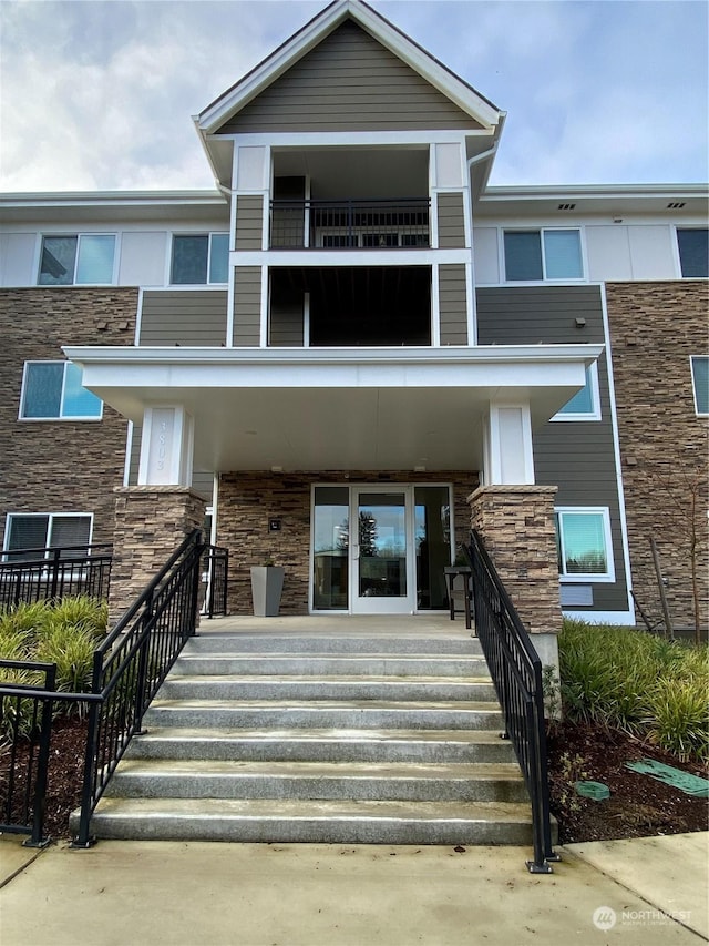 view of front of home with covered porch