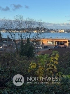 Listing photo 2 for 130 Mitchell Ave, Port Orchard WA 98366