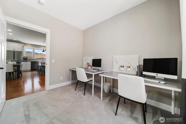 11 Holcomb Dr, East Wenatchee, WA 98802 - office with carpet floors and baseboards
