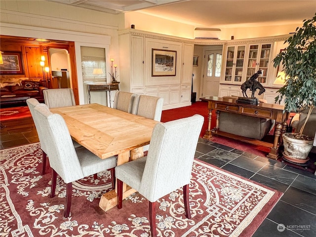 7251 Oak Bay Rd, Port Ludlow, WA 98365 - dining space with a wall unit AC