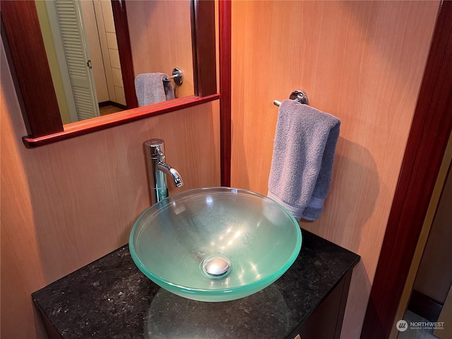 7251 Oak Bay Rd, Port Ludlow, WA 98365 - bathroom featuring a sink