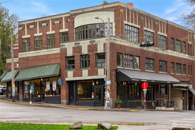 view of building exterior