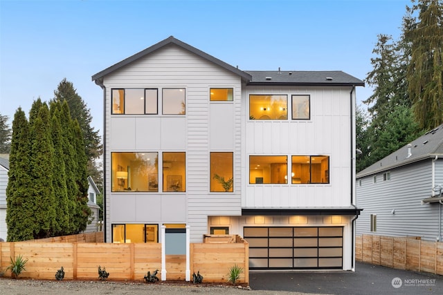 view of front of house featuring a garage