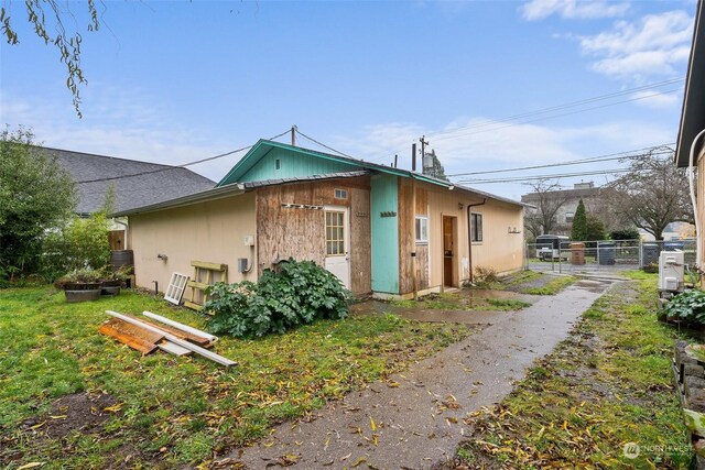 view of side of property