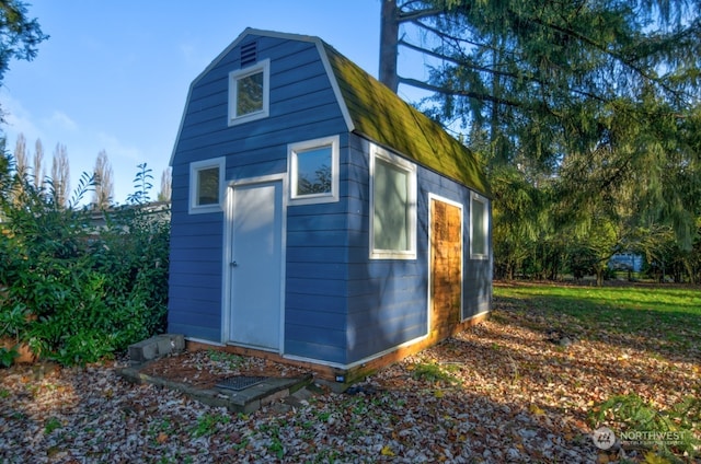 view of outbuilding featuring an outdoor structure