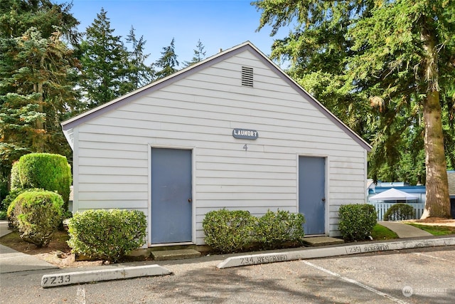 view of outbuilding