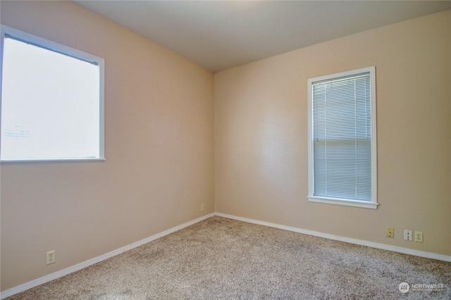 view of carpeted spare room