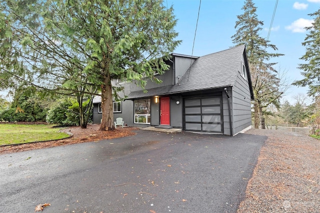 view of front facade with a garage