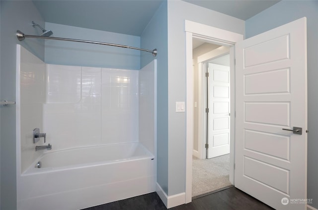 bathroom with shower / tub combination