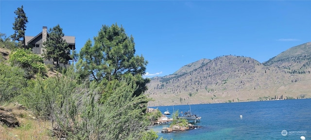 Listing photo 3 for 18700 S Lakeshore Rd, Chelan WA 98816