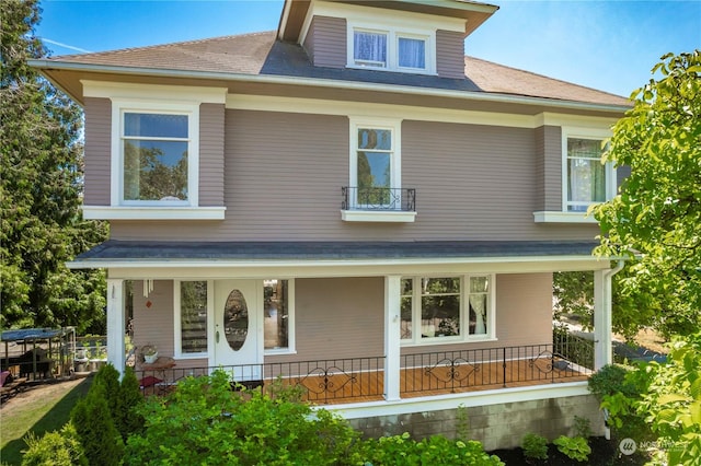 view of front facade featuring a porch