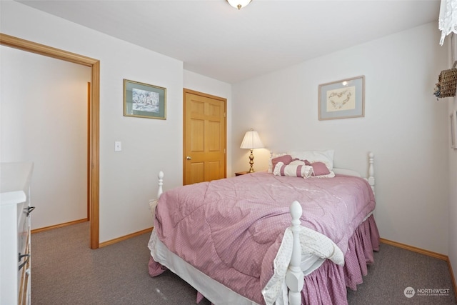 bedroom featuring carpet floors