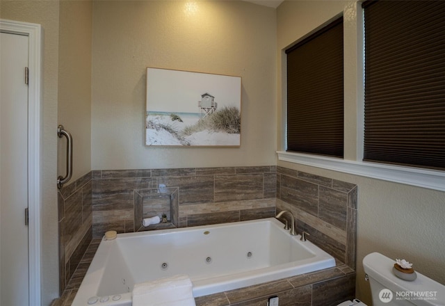 43 Triopha Ln, Sequim, WA 98382 - bathroom featuring a whirlpool tub and toilet