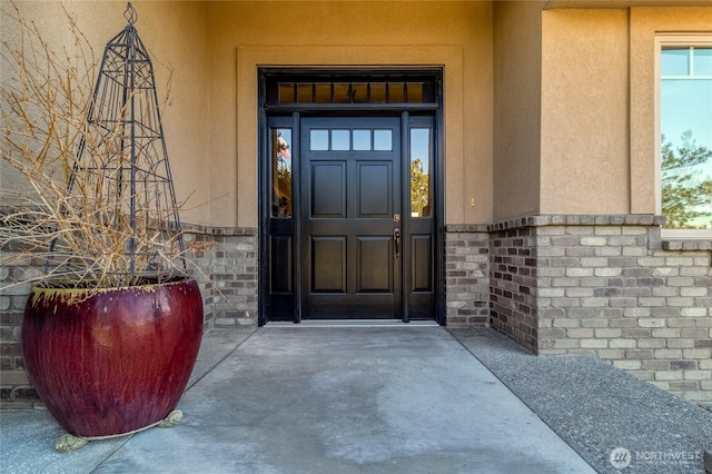 1078 Gardena Creek Rd, Touchet, WA 99360 - entrance to property with stucco siding