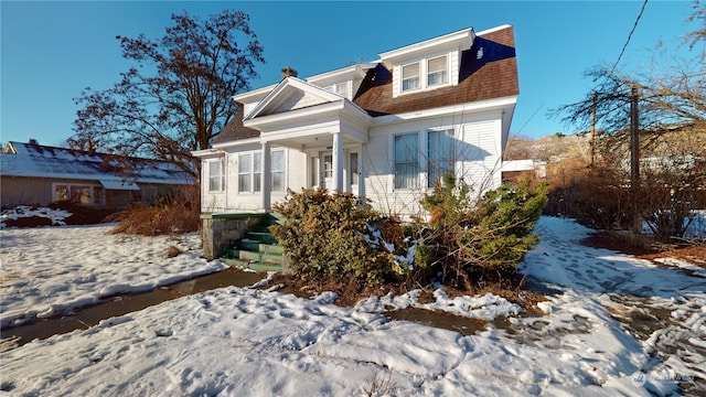 view of front of property