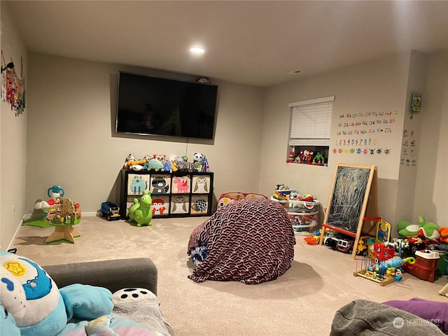 playroom with carpet flooring