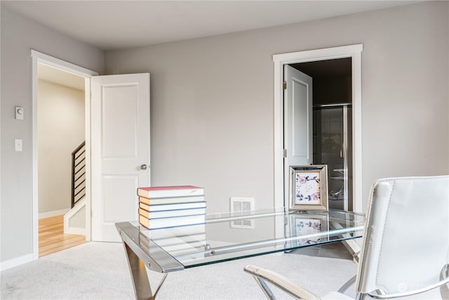 sitting room with carpet