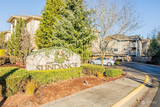 view of community / neighborhood sign