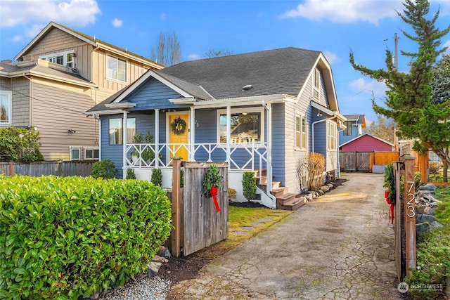 view of front of home