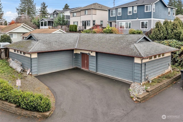 view of front facade with a garage