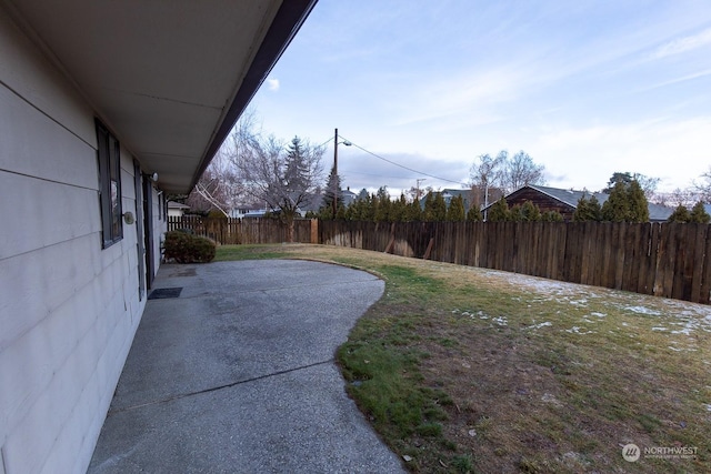 view of yard with a patio