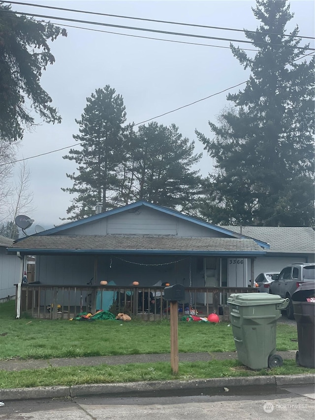 3366 Olive Way, Longview, WA 98632 - view of side of home featuring a yard