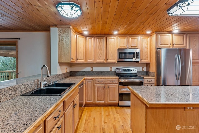 kitchen with sink, wooden ceiling, light hardwood / wood-style floors, light brown cabinetry, and appliances with stainless steel finishes